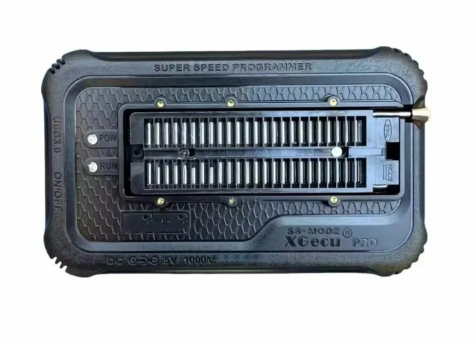 XGecu T76 Programmer